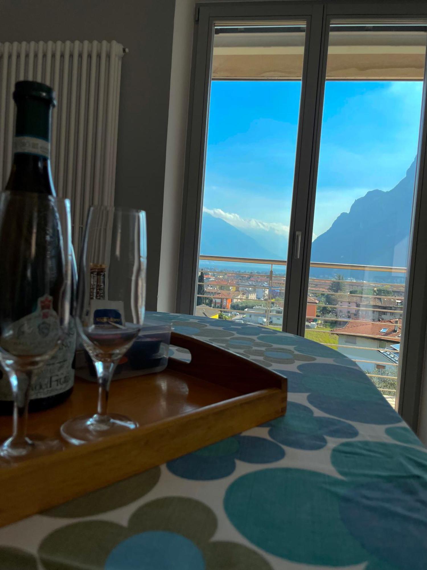 View & Chill Apartment Riva del Garda Eksteriør billede